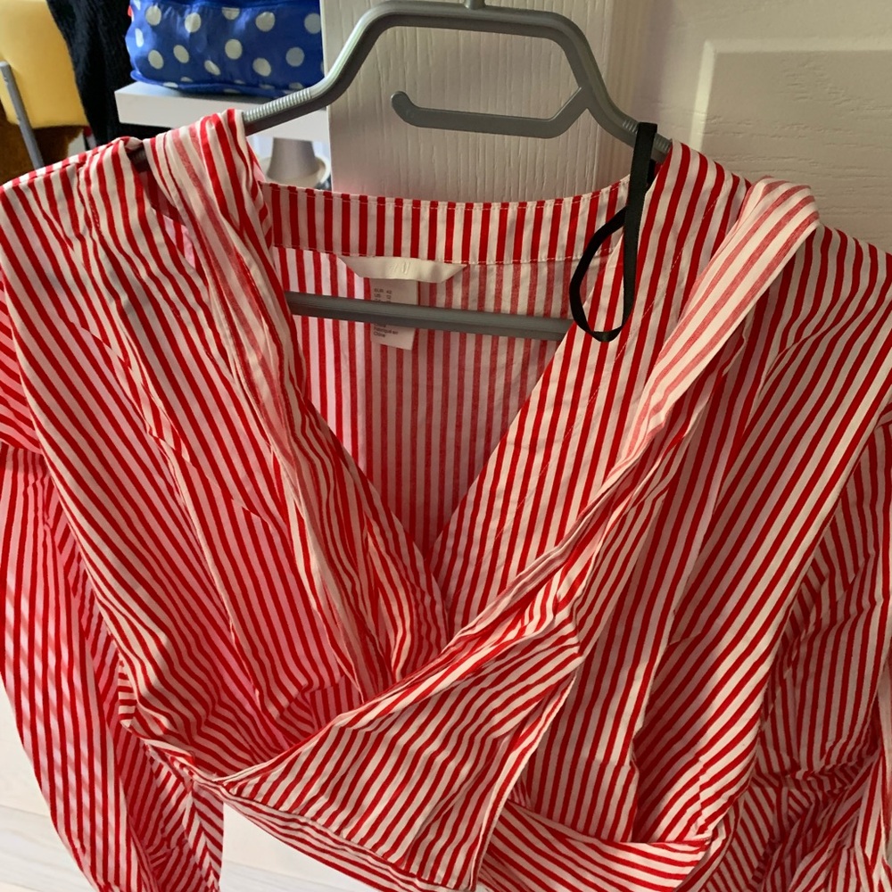 H&M Red Striped Women's Top